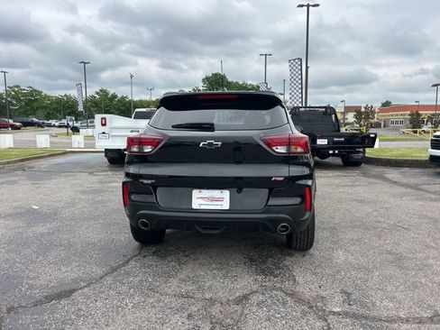 Used 2023 Chevrolet TrailBlazer RS FWD image 4