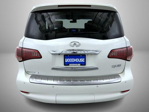 Used 2016 INFINITI QX80 4WD w/ Deluxe Technology Package image 6