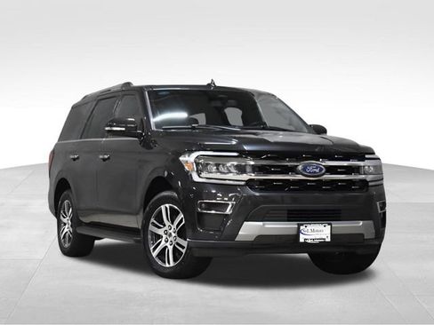 Used 2024 Ford Expedition Limited image 1