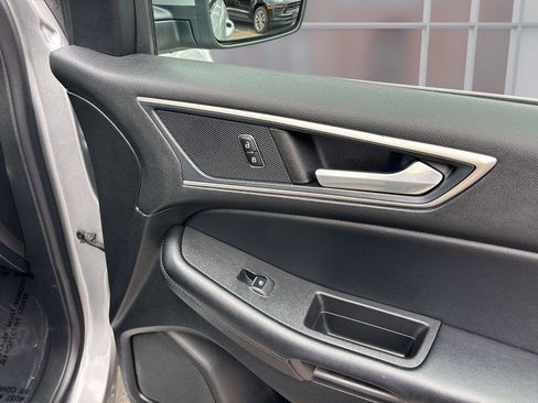 Used 2023 Ford Edge SEL w/ Convenience Package AWD/4WD image 19