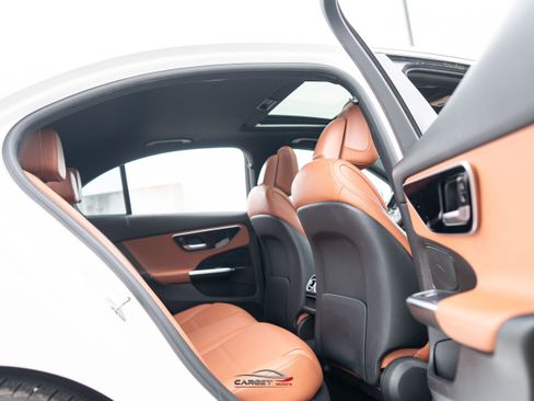 Used 2022 Mercedes-Benz C 300 4MATIC Sedan image 19