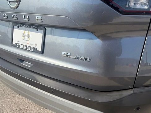 Used 2021 Nissan Rogue SL w/ Premium Package image 60