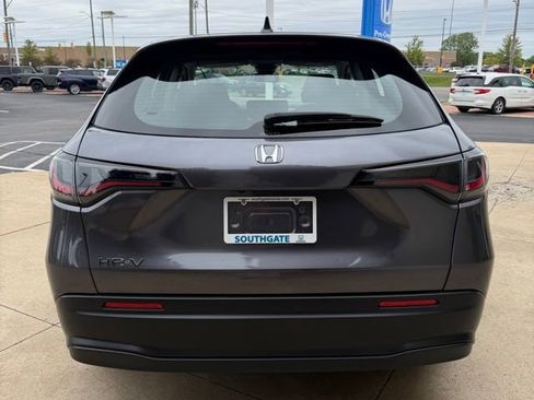 Certified 2024 Honda HR-V LX image 4