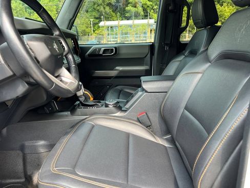 Used 2022 Ford Bronco Badlands AWD/4WD image 16