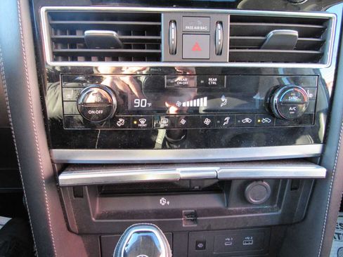 Used 2024 INFINITI QX80 Luxe image 23