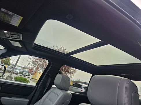 Used 2025 Toyota Tundra Limited image 25