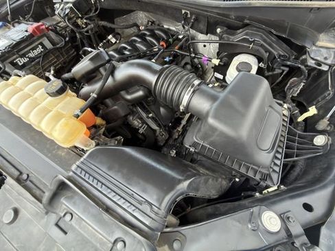 Used 2018 Ford F150 Lariat w/ Equipment Group 502A Luxury image 31