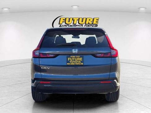 Used 2025 Honda CR-V LX image 6