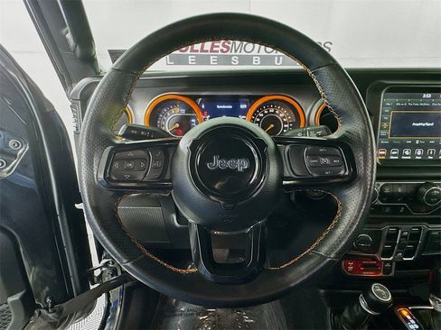 Used 2023 Jeep Gladiator Mojave w/ Cold Weather Group image 11