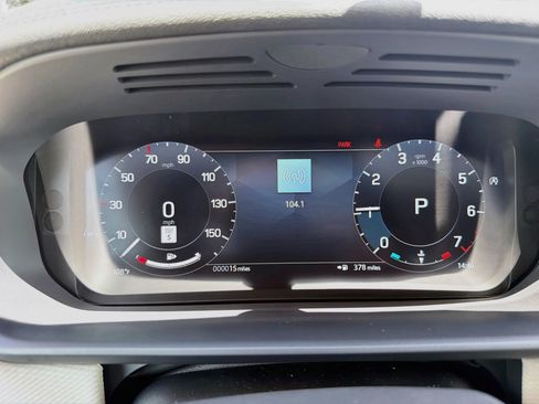 New 2026 Land Rover Discovery Limited Edition AWD/4WD image 42