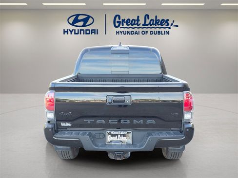 Used 2023 Toyota Tacoma Limited image 4