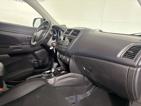 Used 2015 Mitsubishi Outlander Sport ES image 27