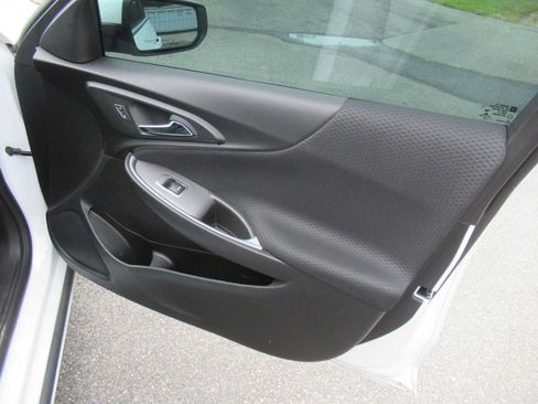 Used 2024 Chevrolet Malibu RS FWD image 20