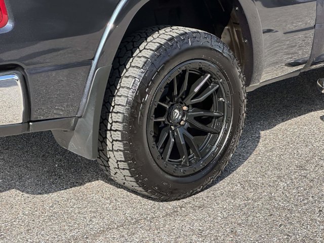 Used 2019 RAM 1500 Laramie AWD/4WD image 31