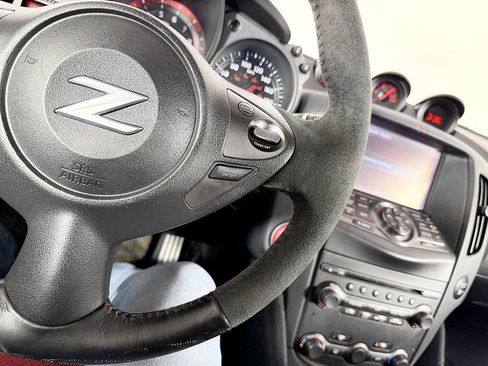 Used 2016 Nissan 370Z NISMO RWD image 50