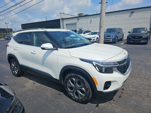 Used 2024 Kia Seltos S AWD/4WD image 3