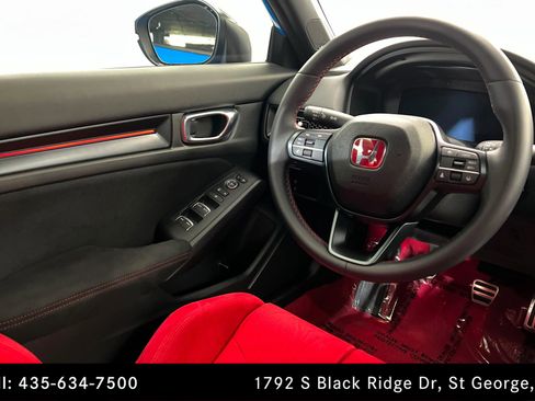 Used 2025 Honda Civic Type R image 11