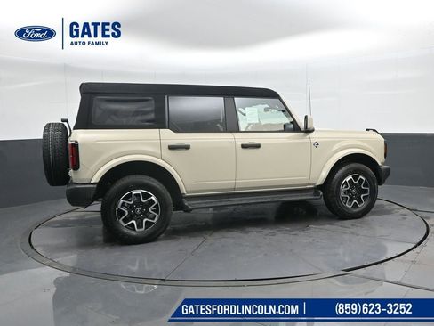 New 2026 Ford Bronco Outer Banks image 3