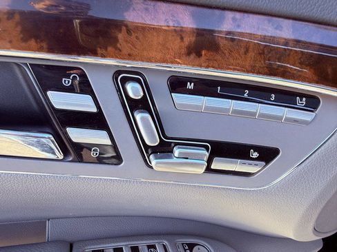 Used 2007 Mercedes-Benz S 550 image 17