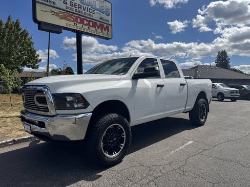 Used 2018 RAM 3500 Tradesman w/ Chrome Appearance Group AWD/4WD image 1