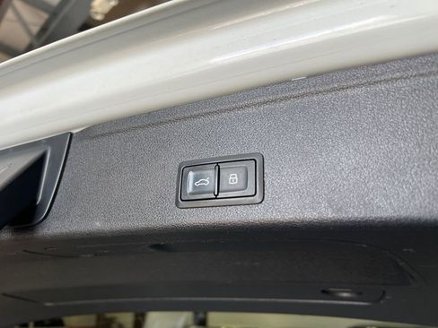 Used 2020 Audi A4 2.0T allroad Premium Plus w/ Premium Plus Package image 33