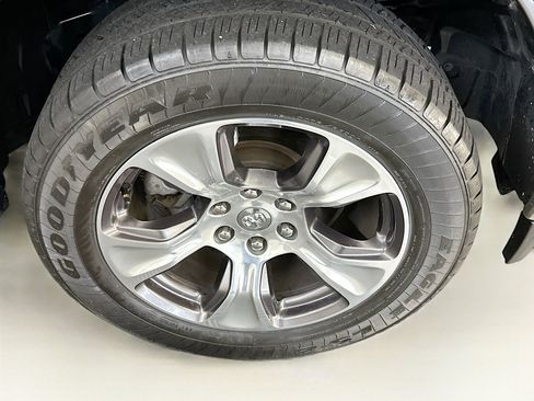 Used 2022 RAM 1500 Laramie image 11