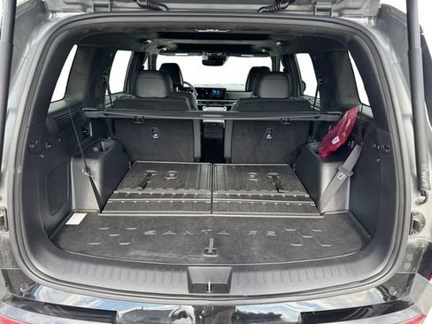 Used 2025 Hyundai Santa Fe Calligraphy FWD image 18