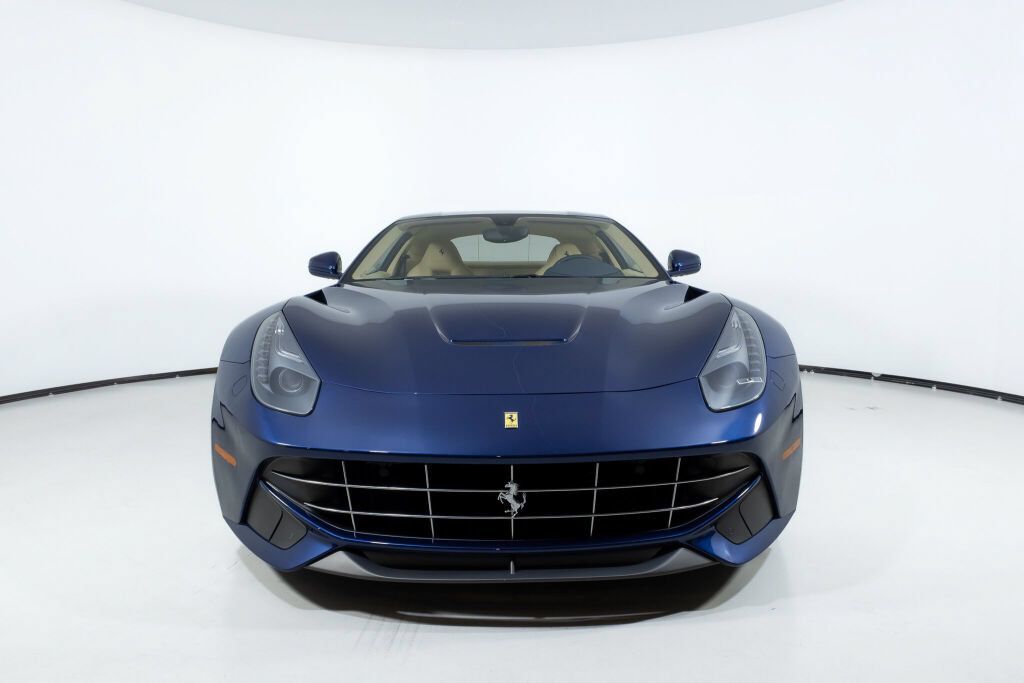 Used 2017 Ferrari F12 Berlinetta RWD image 13