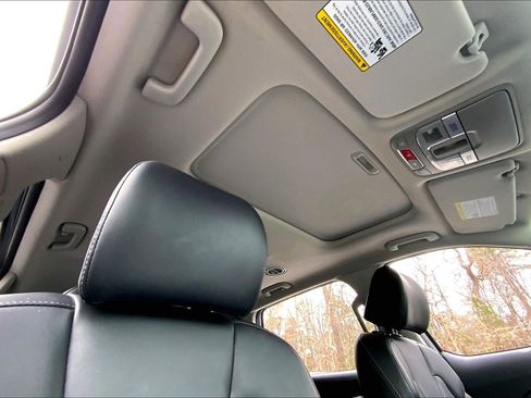 Used 2024 Kia Telluride S w/ S Sunroof Package image 23