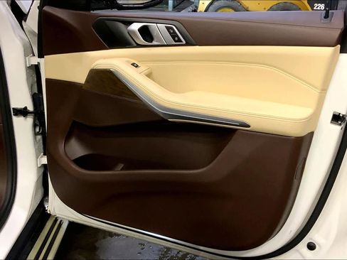 Used 2019 BMW X5 xDrive40i w/ Convenience Package image 23