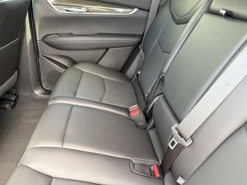 Certified 2022 Cadillac XT5 Sportv w/ Technology Package image 15