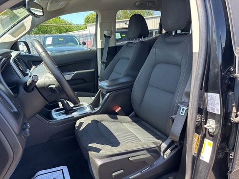 Used 2022 Chevrolet Colorado LT AWD/4WD image 18
