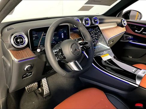 New 2026 Mercedes-Benz GLC 300 4MATIC image 9