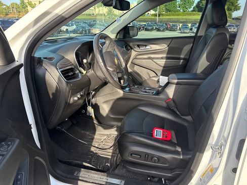 Used 2021 Chevrolet Equinox Premier w/ Redline Edition FWD image 4