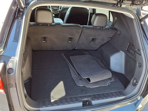 Used 2022 Chevrolet Equinox Premier FWD image 26