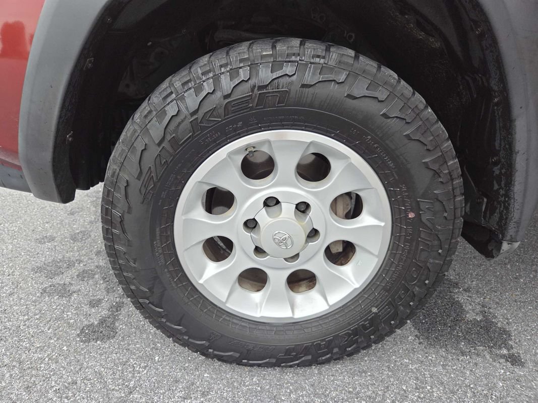 Used 2011 Toyota 4Runner Trail AWD/4WD image 30