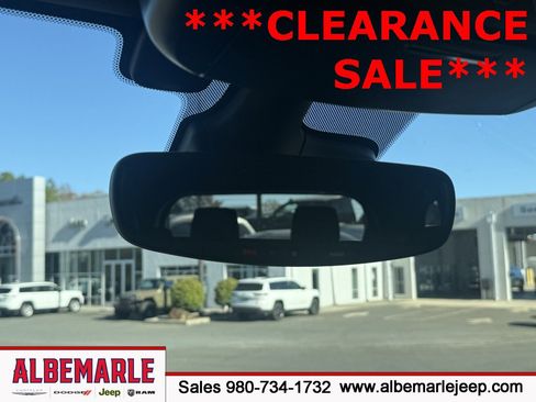 Used 2024 Dodge Durango GT image 27