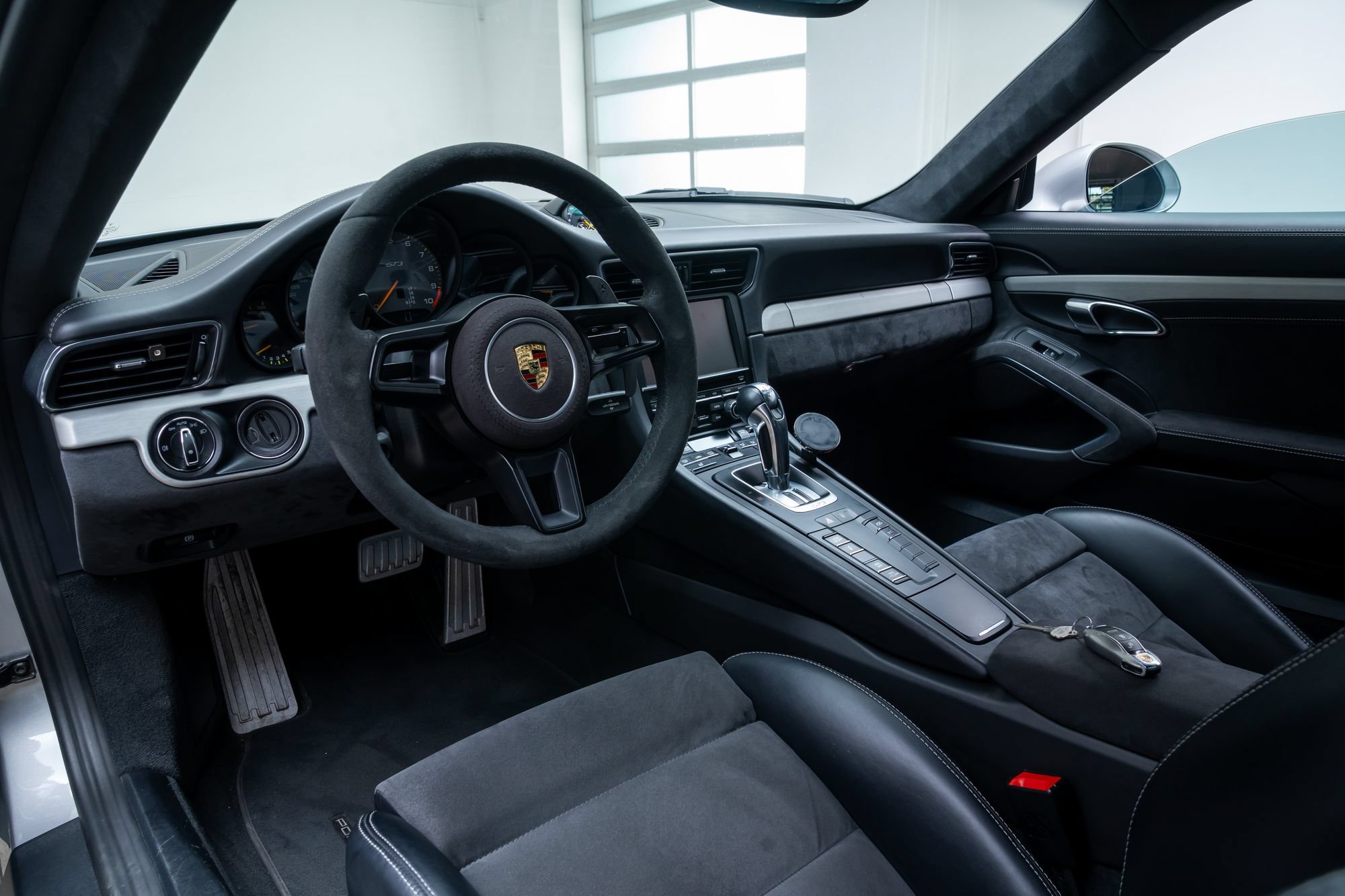 Used 2015 Porsche 911 GT3 RWD image 29