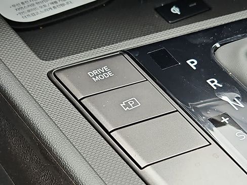 New 2026 Hyundai Elantra Sport FWD image 20