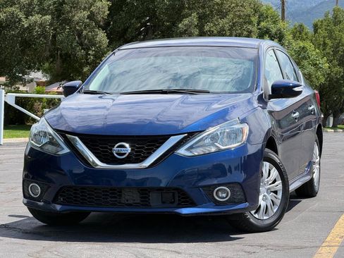 Used 2019 Nissan Sentra SR FWD image 1
