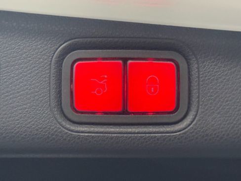 Certified 2023 Mercedes-Benz E 350 Sedan image 15