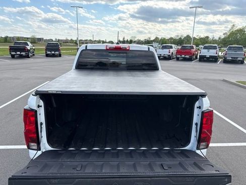 Used 2025 Chevrolet Colorado Trail Boss AWD/4WD image 38