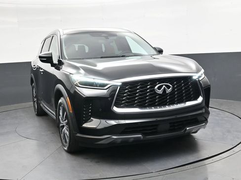 Used 2023 INFINITI QX60 Sensory w/ Vision Package AWD/4WD image 10