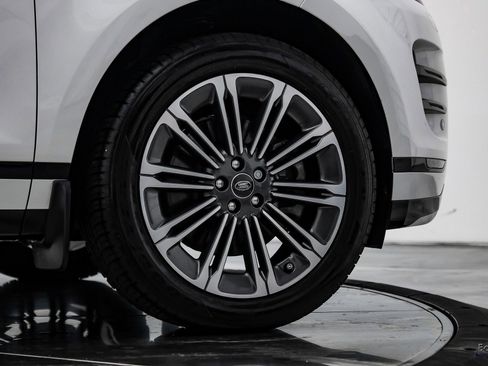 Used 2024 Land Rover Range Rover Evoque Dynamic SE image 86