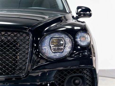 Used 2021 Bentley Bentayga w/ First Edition Specification AWD/4WD image 52