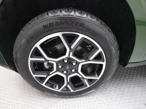 Used 2025 Ford Maverick Lariat AWD/4WD image 24