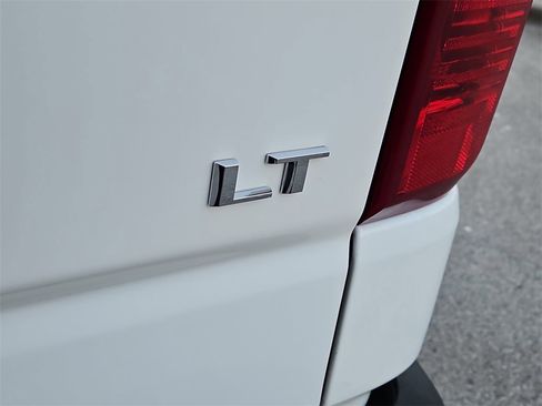 Used 2022 Chevrolet Silverado 1500 LT image 12