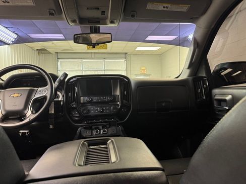 Used 2018 Chevrolet Silverado 1500 LT w/ All Star Edition image 21