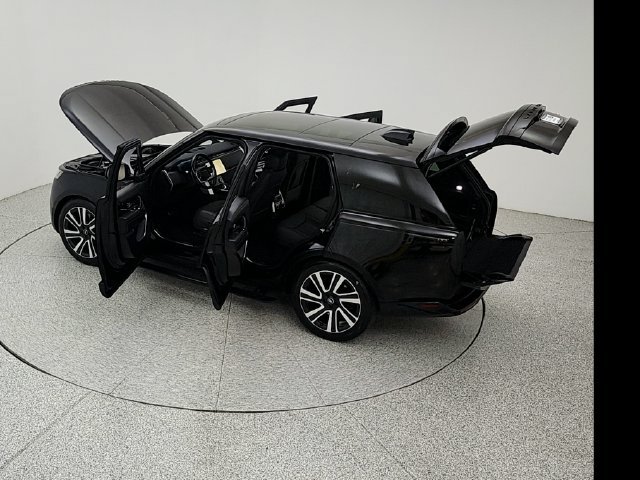 Certified 2023 Land Rover Range Rover SE AWD/4WD image 41