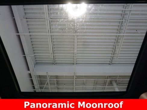 Used 2020 Toyota Highlander Platinum image 10